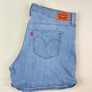 Levis Womens Mid Length Denim Shorts Light Wash Blue Cuffed Size 33